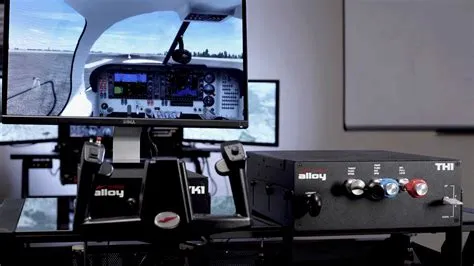 What are the three types of flight simulator