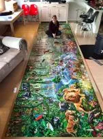 Who has the largest collection of jigsaw puzzles?