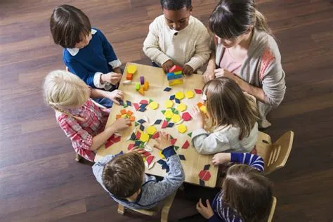 What are the benefits of puzzle play in childcare