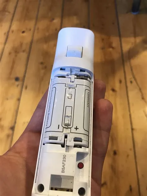 What is the battery in the bottom of the wii for