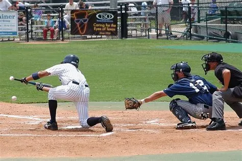 Can a runner run on a foul ball