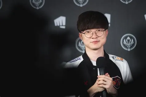 How much does faker make