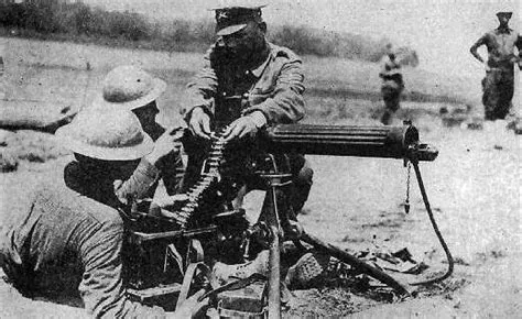 How many bullets per minute could a ww1 machine gun fire