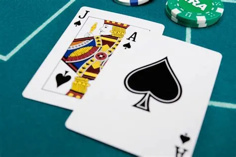 What are the ideal hands in blackjack