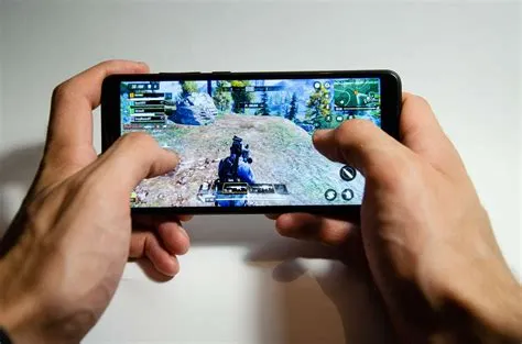 What are the best games to play on your phone for free