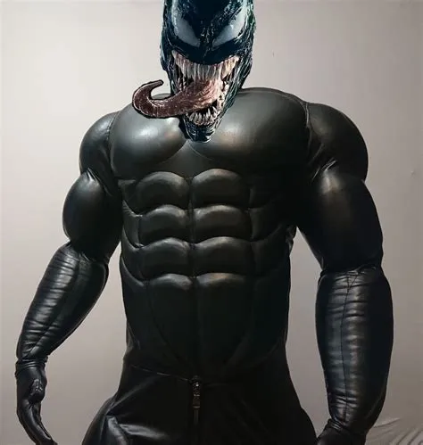 How does the venom suit work