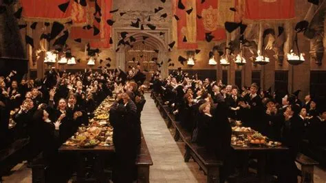 Can hogwarts students eat with other houses