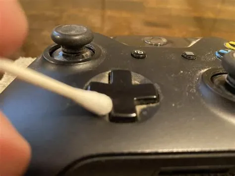 How to clean xbox one controller buttons without taking it apart