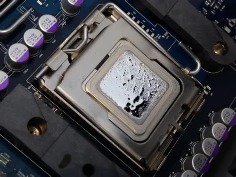 Can water damage thermal paste