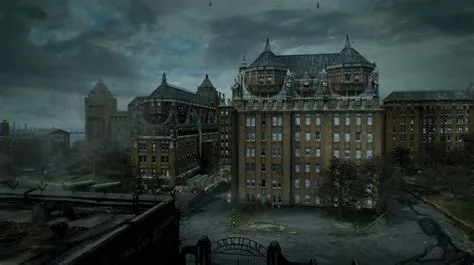 Is arkham asylum first or city