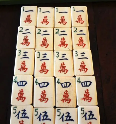 What does the red tile mean in mahjong