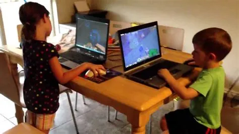 How can my 2 kids play minecraft together