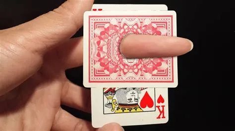 What type of cards are best for magic tricks