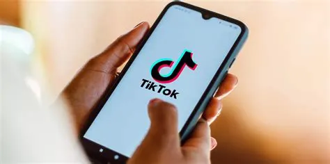 Why do i only get 300 views on tiktok