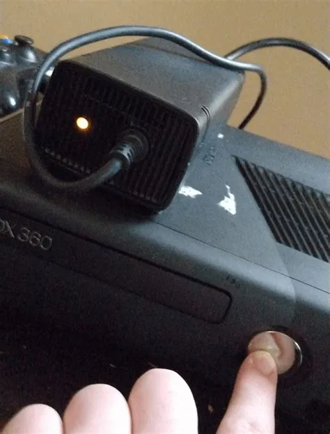 Does unplugging xbox 360 damage it