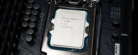 Is the i7-12700k hot