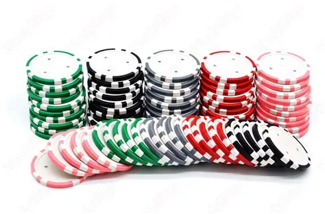 Do casinos use plastic chips