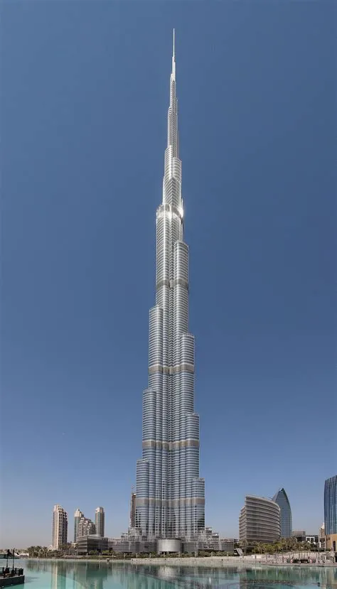 How tall is the first khalifa