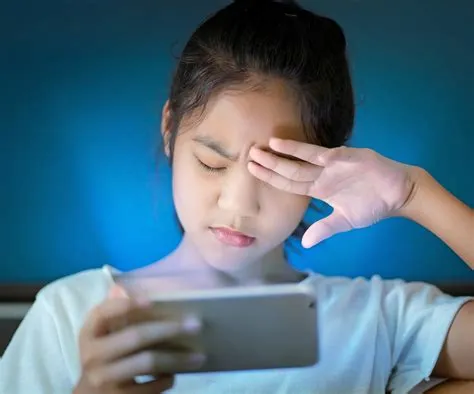 Is 8 hours of screen time bad for your eyes