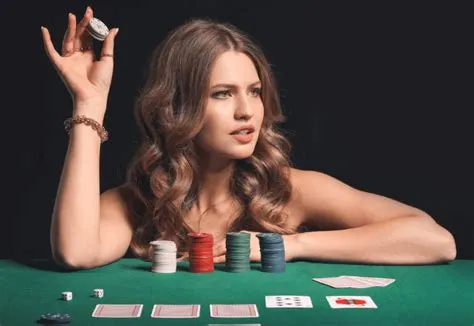 What female poker player cheats with a ring