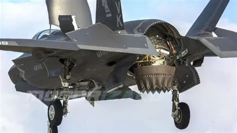 Can f-35 take off vertically fully loaded