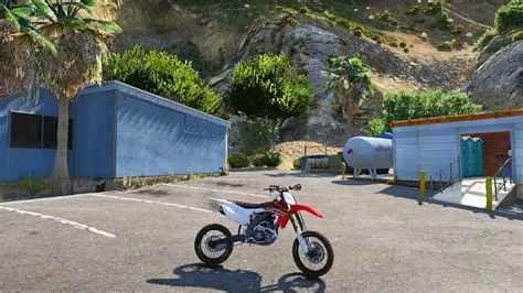 Is stealing a dirtbike gta