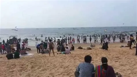 Which month is crowded in goa