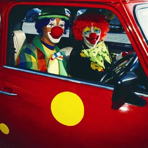 What cars do clowns drive