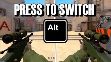 How do you automatically switch weapons in csgo?