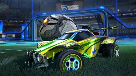 Can more than one person play rocket league