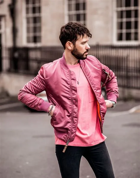 Can men wear pink