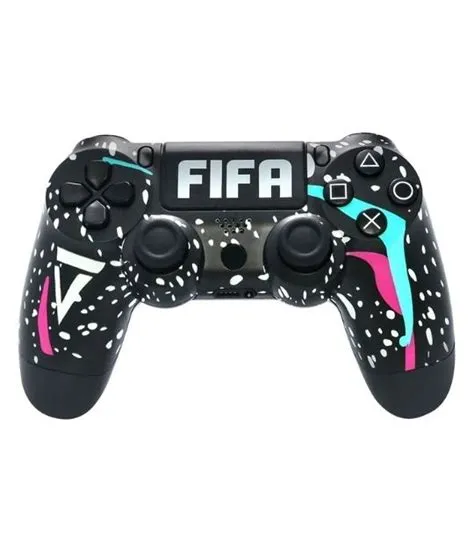 How do you connect 2 controllers to fifa 22 ps4