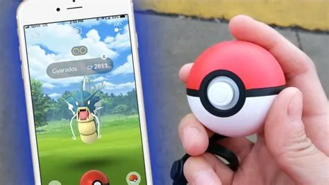 Does pokémon go plus only use poké balls